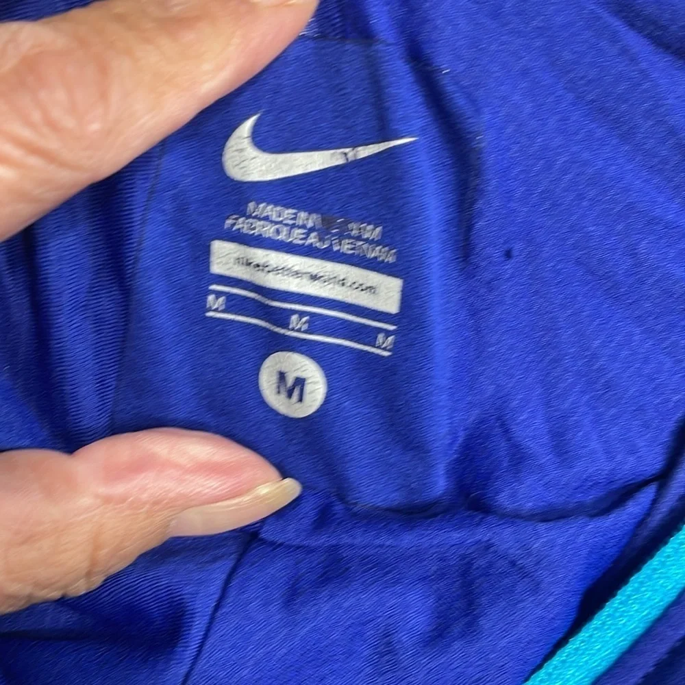 Nike Shiel lightning training Jacket